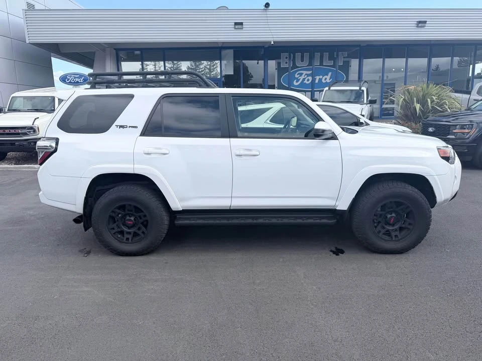 2020 Toyota 4Runner 5th Gen - Image 4 of 15