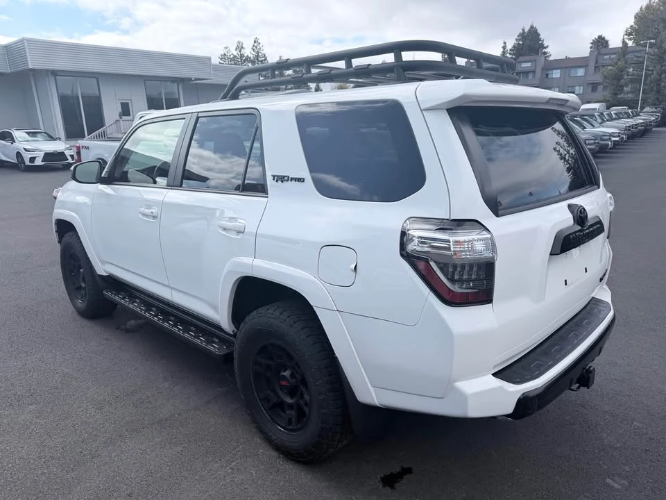 2020 Toyota 4Runner 5th Gen - Image 7 of 15