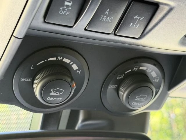 2020 Toyota 4Runner 5th Gen - Image 18 of 20