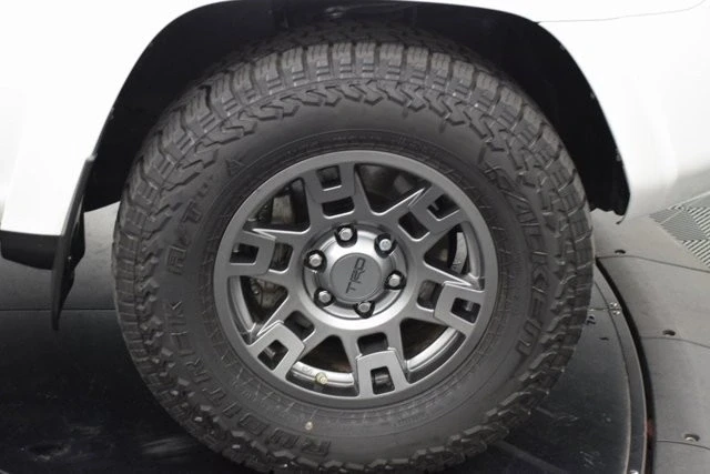 2020 Toyota 4Runner 5th Gen - Image 11 of 12