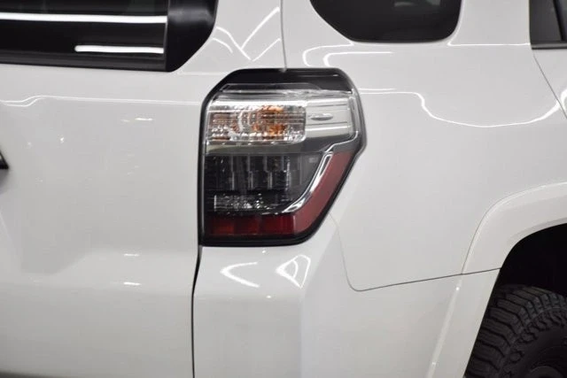 2020 Toyota 4Runner 5th Gen - Image 9 of 12