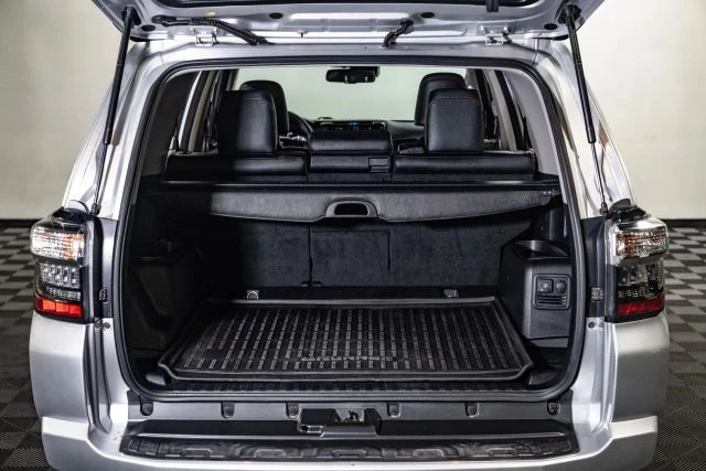 2020 Toyota 4Runner 5th Gen - Image 9 of 21