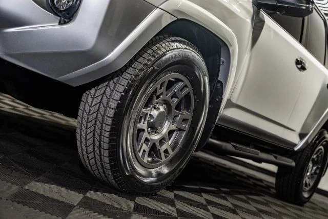 2020 Toyota 4Runner 5th Gen - Image 16 of 21