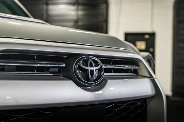 2020 Toyota 4Runner 5th Gen - Image 17 of 21