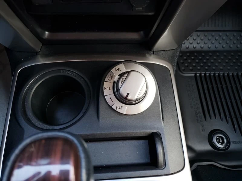 2020 Toyota 4Runner 5th Gen - Image 15 of 20