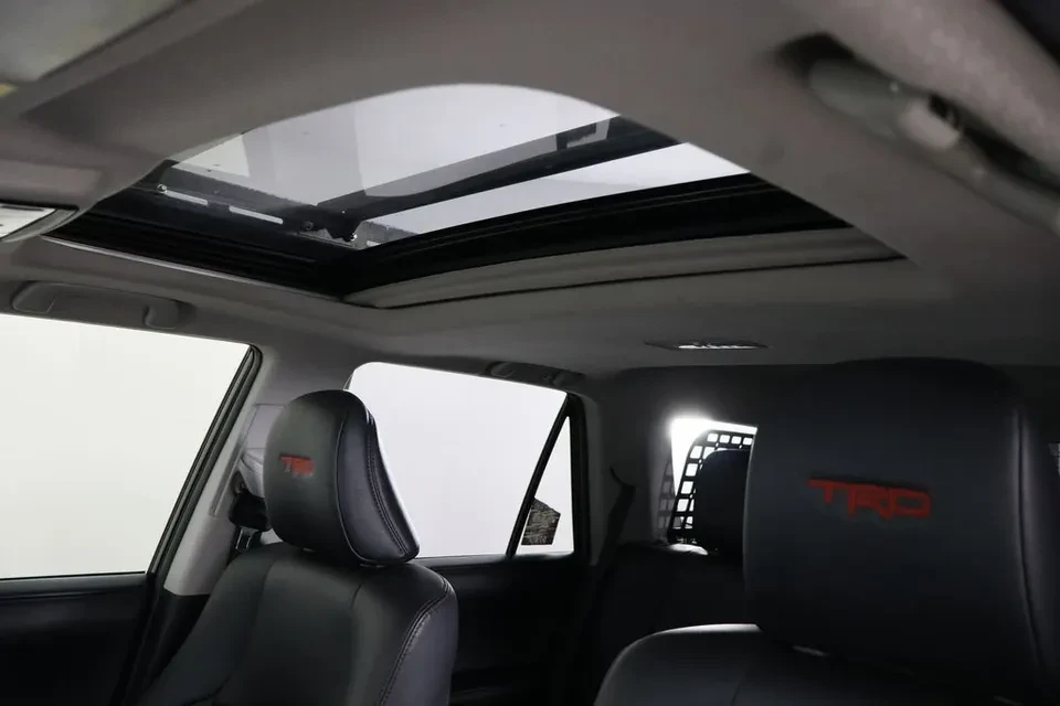 2020 Toyota 4Runner 5th Gen - Image 10 of 18