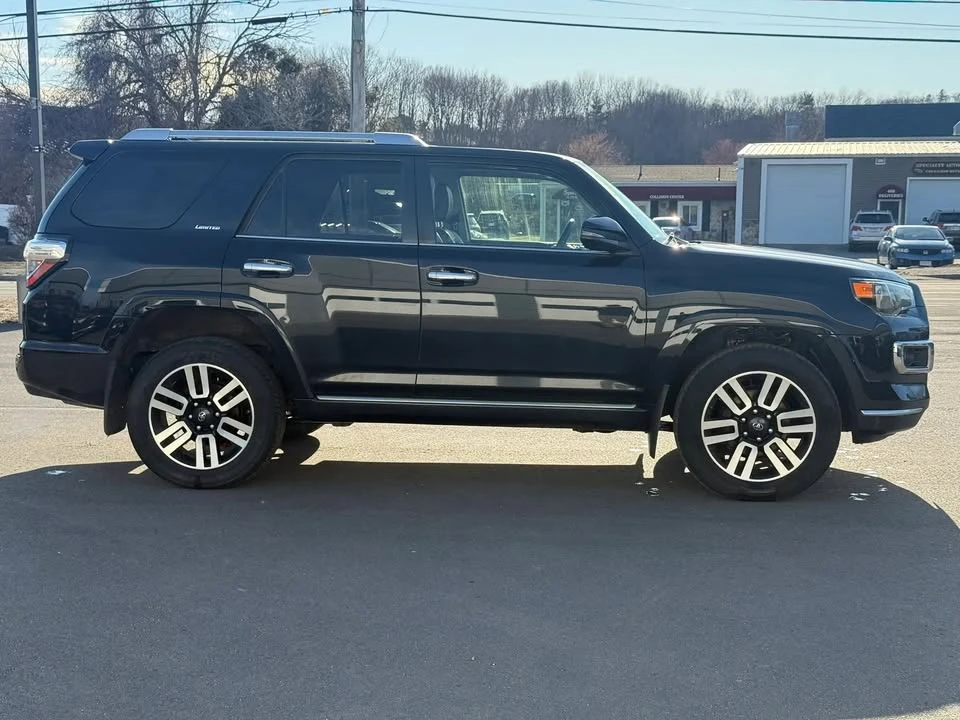 2020 Toyota 4Runner 5th Gen - Image 7 of 19