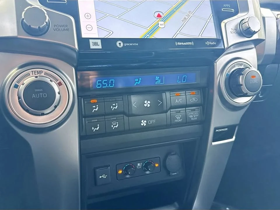 2020 Toyota 4Runner 5th Gen - Image 15 of 20