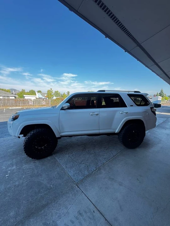 2020 Toyota 4Runner 5th Gen - Image 4 of 19
