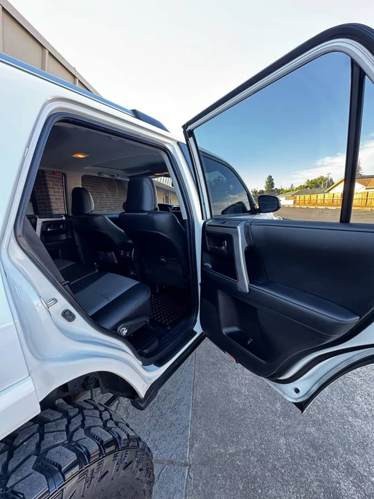 2020 Toyota 4Runner 5th Gen - Image 8 of 19