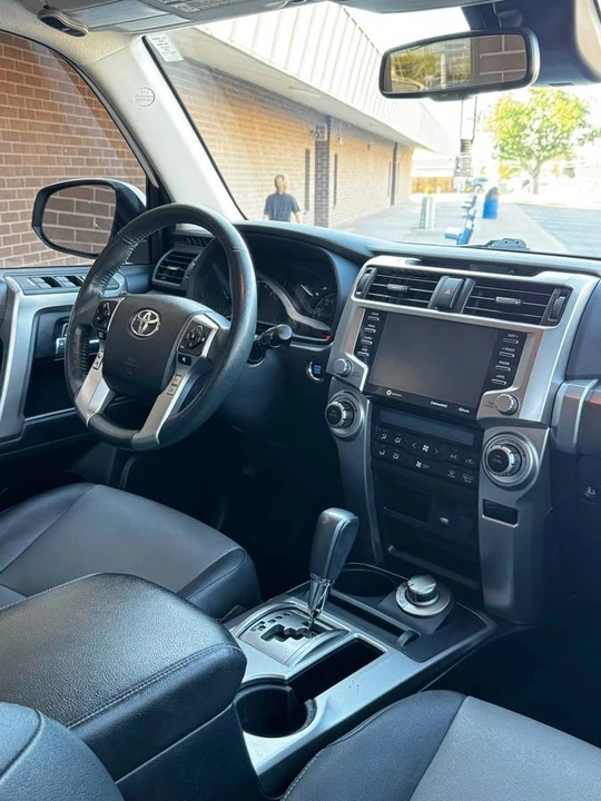 2020 Toyota 4Runner 5th Gen - Image 15 of 19