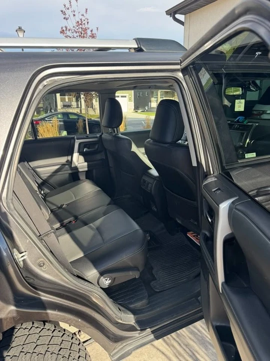 2020 Toyota 4Runner 5th Gen - Image 9 of 15
