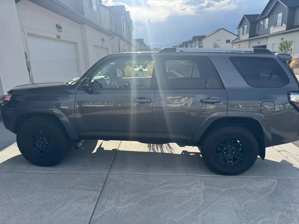 2020 Toyota 4Runner 5th Gen - Image 2 of 15