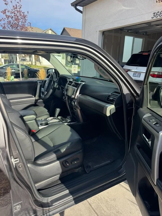 2020 Toyota 4Runner 5th Gen - Image 8 of 15