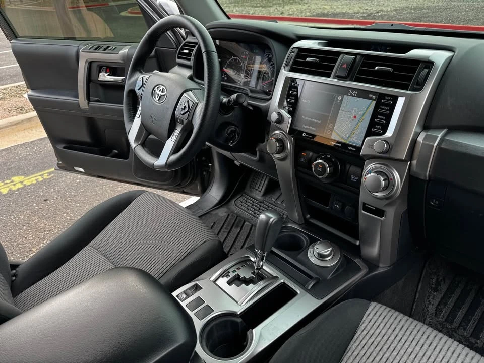 2020 Toyota 4Runner 5th Gen - Image 6 of 12