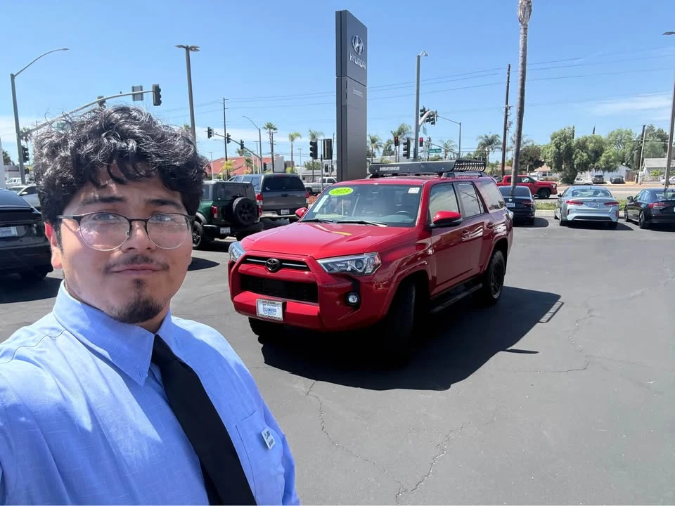2020 Toyota 4Runner 5th Gen - Image 3 of 13