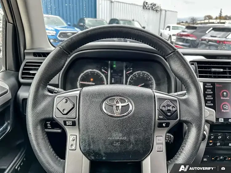 2020 Toyota 4Runner 5th Gen - Image 19 of 20