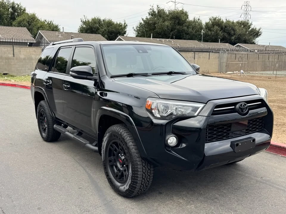 2020 Toyota 4Runner 5th Gen - Image 3 of 17