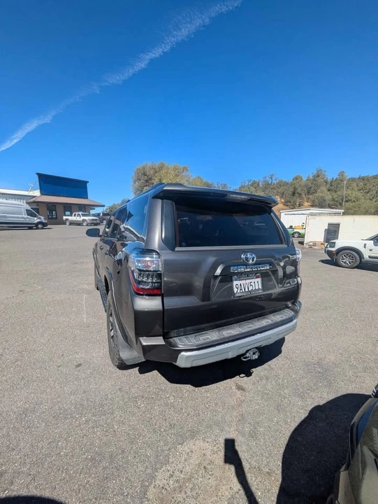 2020 Toyota 4Runner 5th Gen - Image 3 of 5