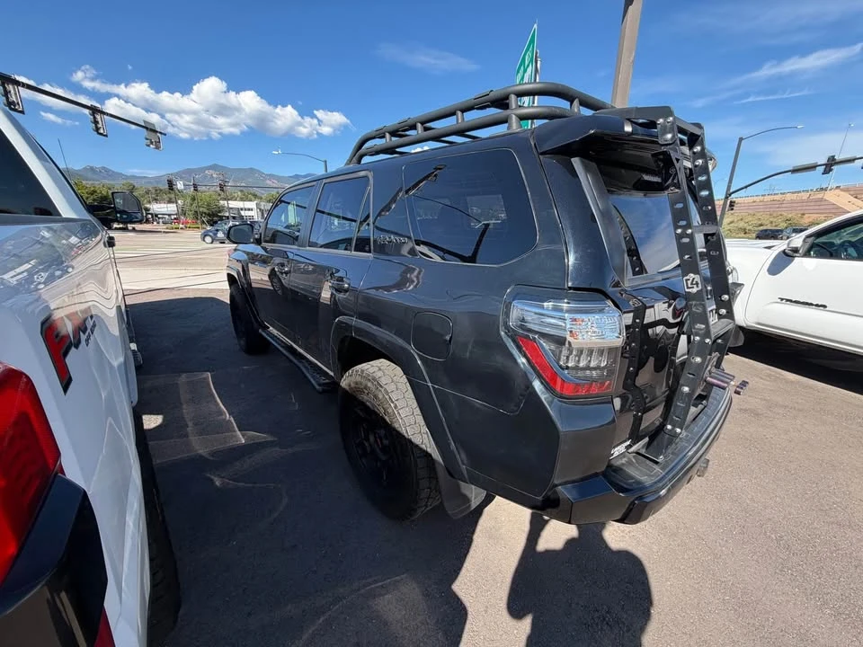 2020 Toyota 4Runner 5th Gen - Image 4 of 10
