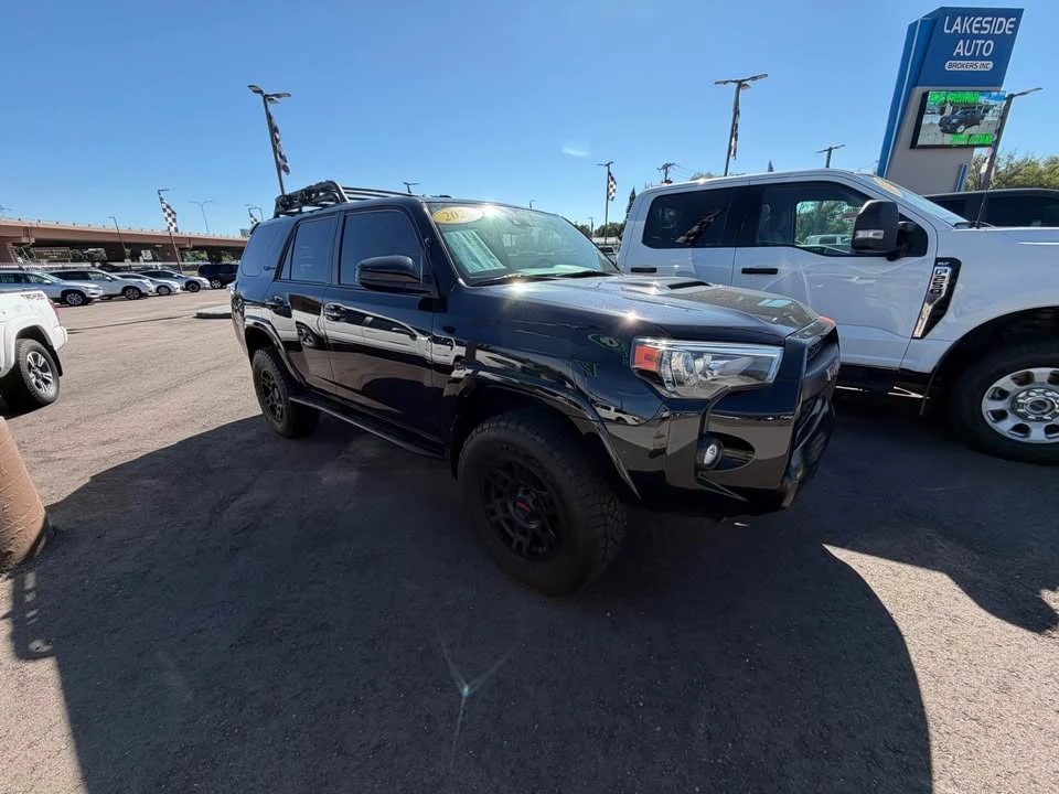 2020 Toyota 4Runner 5th Gen - Image 2 of 10