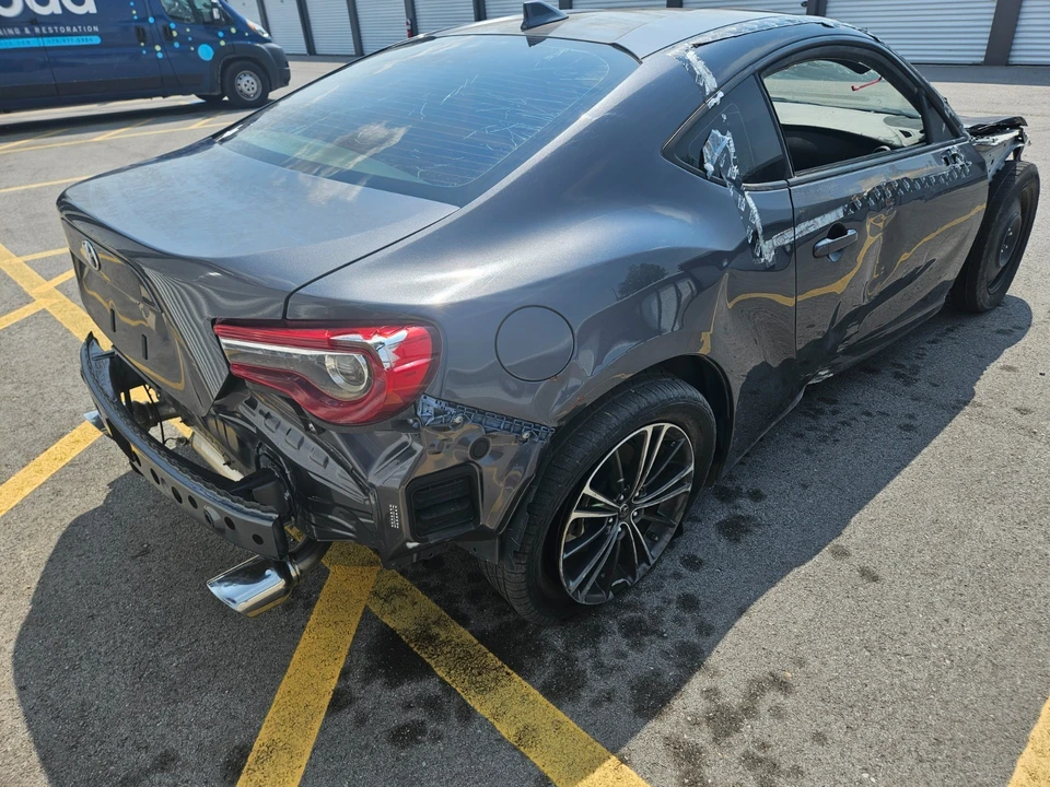2017 Subaru Impreza WRX 4th Gen - Image 4 of 16