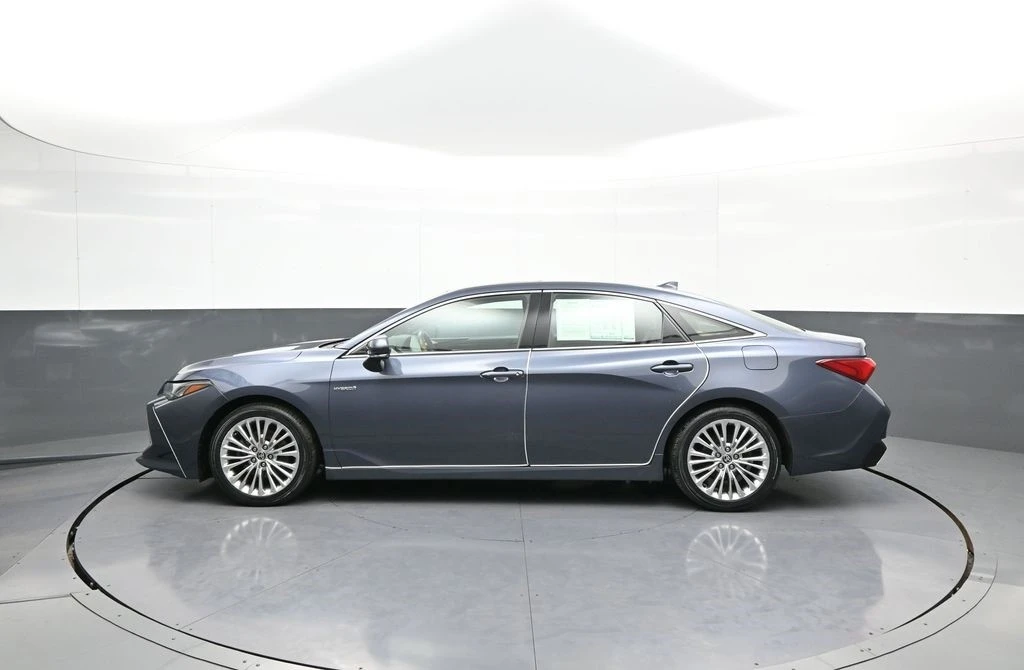 2020 Toyota Avalon 5th Gen - Image 9 of 12