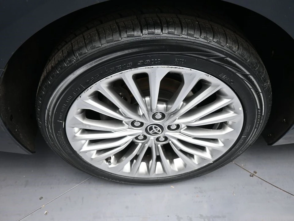 2020 Toyota Avalon 5th Gen - Image 12 of 12