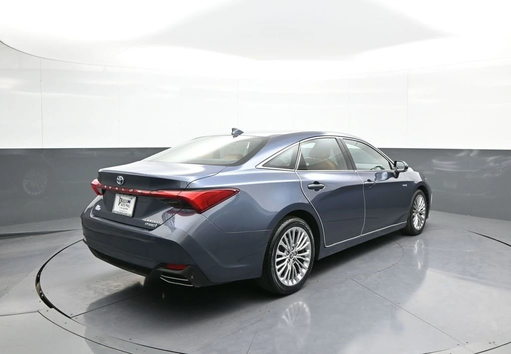 2020 Toyota Avalon 5th Gen - Image 6 of 12