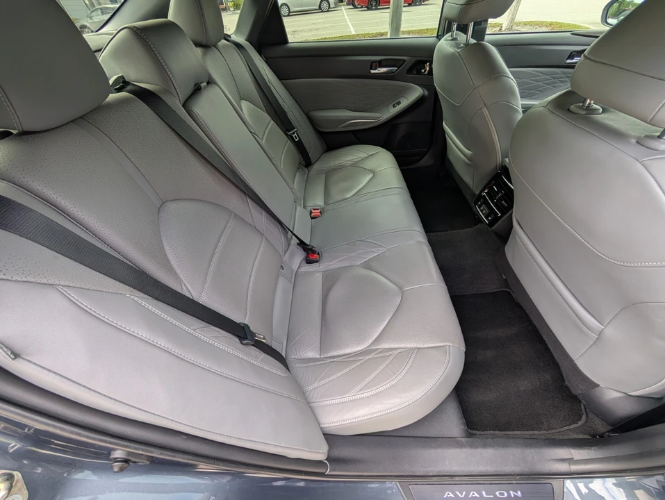 2020 Toyota Avalon 5th Gen - Image 11 of 20