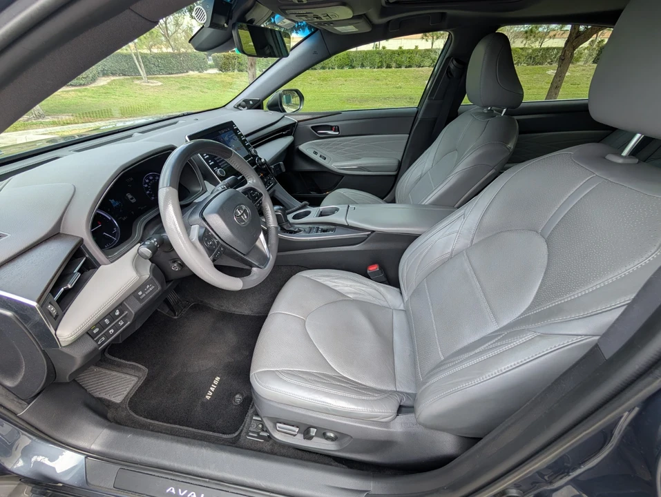 2020 Toyota Avalon 5th Gen - Image 8 of 20