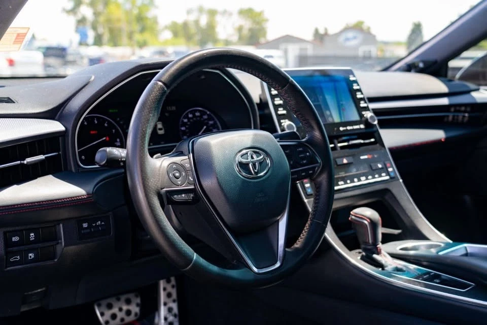 2020 Toyota Avalon 5th Gen - Image 11 of 20