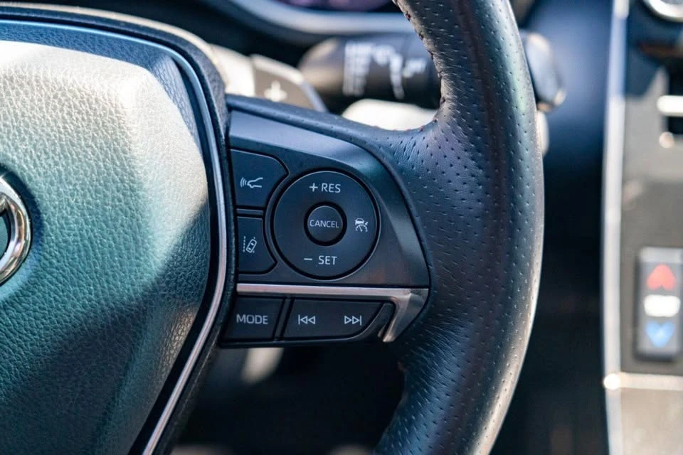 2020 Toyota Avalon 5th Gen - Image 17 of 20