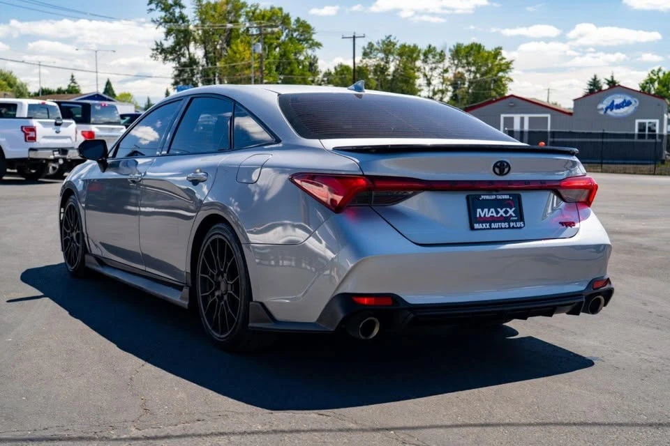 2020 Toyota Avalon 5th Gen - Image 9 of 20