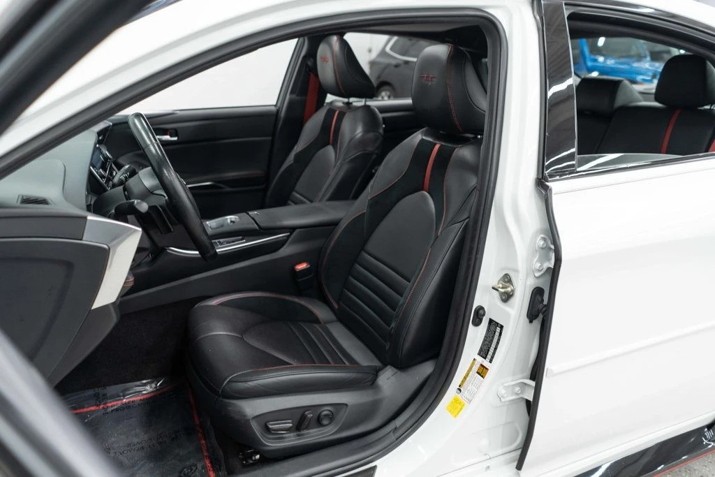 2020 Toyota Avalon 5th Gen - Image 9 of 12