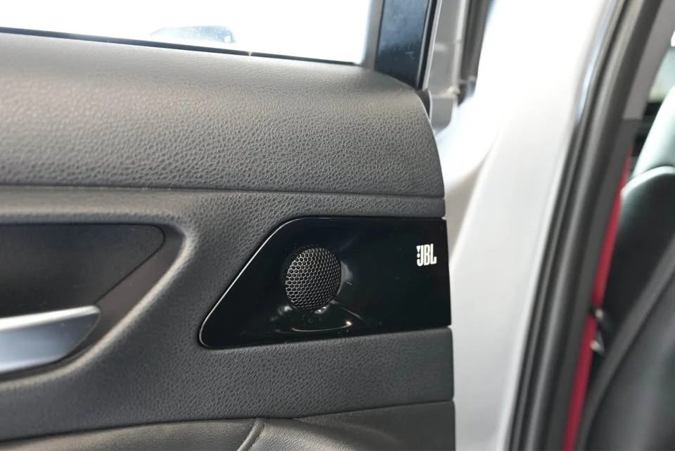 2020 Toyota Avalon 5th Gen - Image 15 of 19