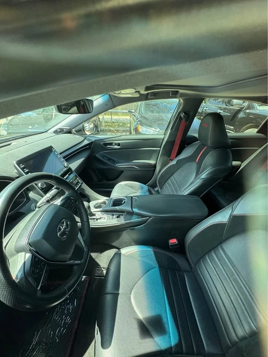 2020 Toyota Avalon 5th Gen - Image 9 of 11