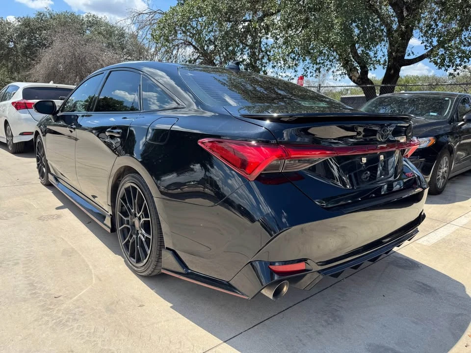 2020 Toyota Avalon 5th Gen - Image 4 of 11