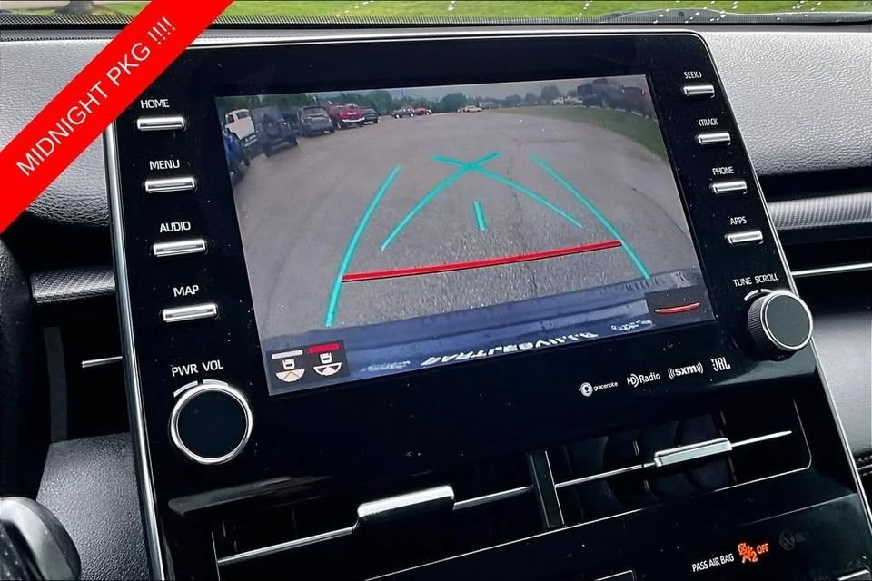 2020 Toyota Avalon 5th Gen - Image 16 of 19