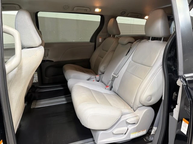 2020 Toyota Sienna 3rd Gen - Image 21 of 21
