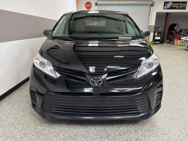 2020 Toyota Sienna 3rd Gen - Image 2 of 21