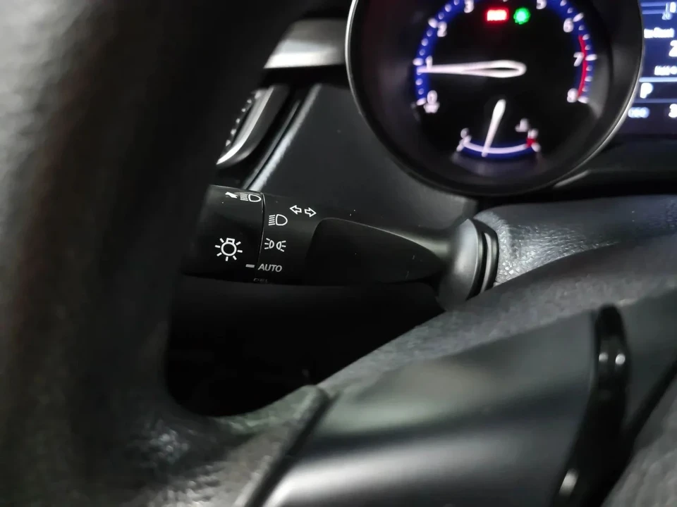 2020 Toyota C-HR - Image 19 of 21