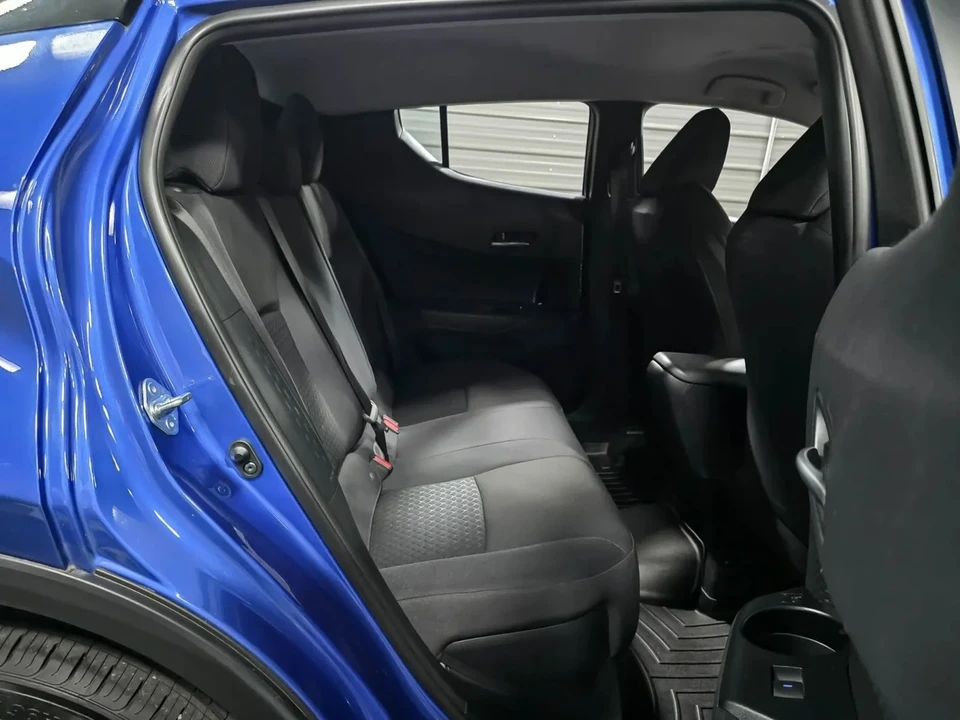 2020 Toyota C-HR - Image 16 of 21