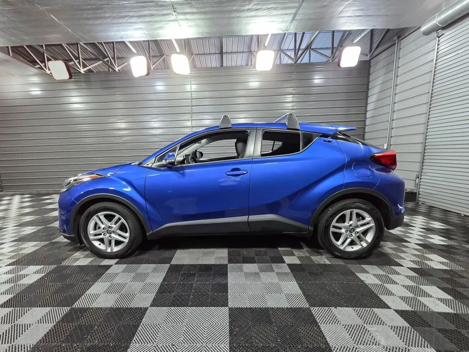 2020 Toyota C-HR - Image 8 of 21