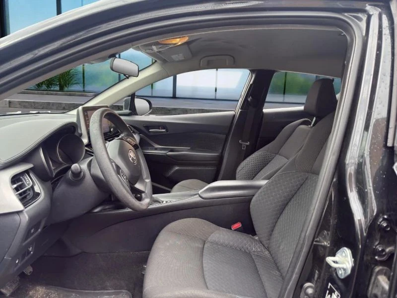 2020 Toyota C-HR - Image 9 of 12
