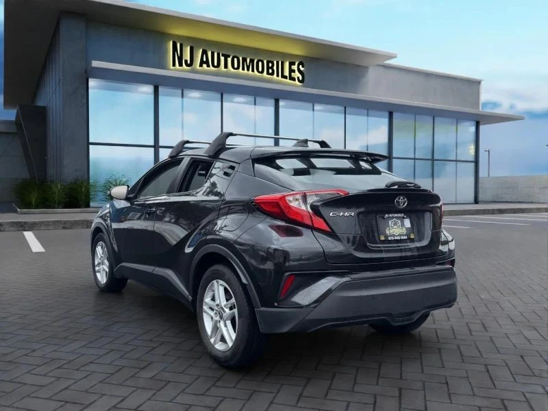 2020 Toyota C-HR - Image 5 of 12