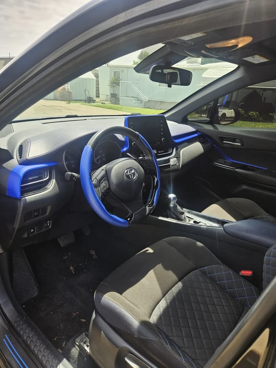 2020 Toyota C-HR - Image 11 of 16