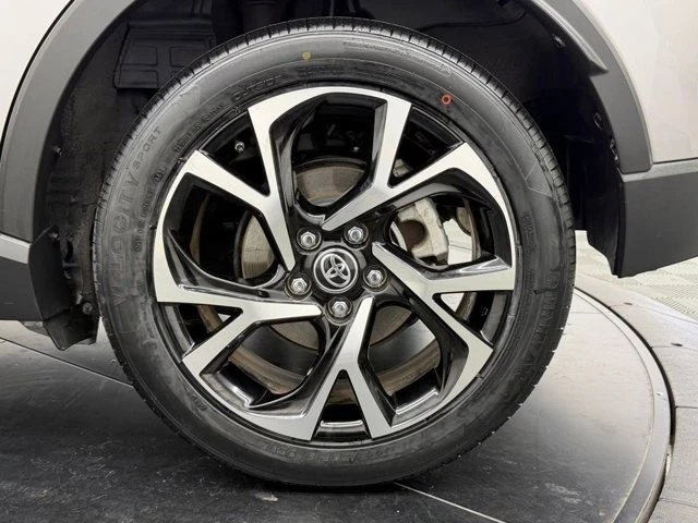 2020 Toyota C-HR - Image 14 of 21