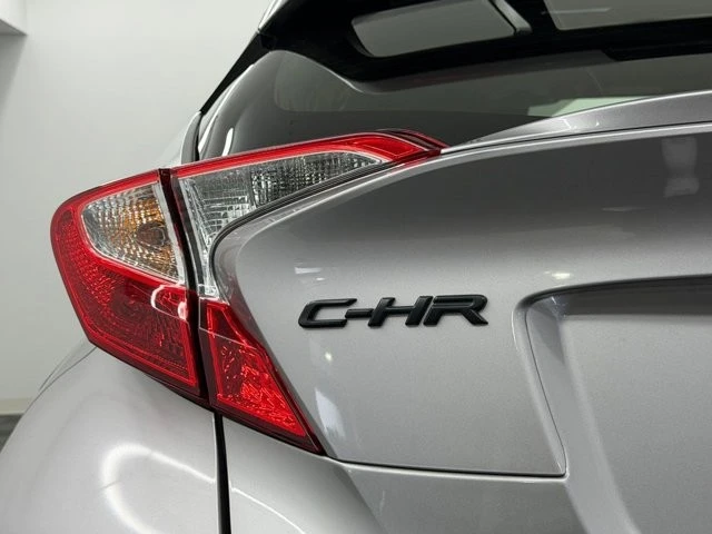 2020 Toyota C-HR - Image 11 of 21