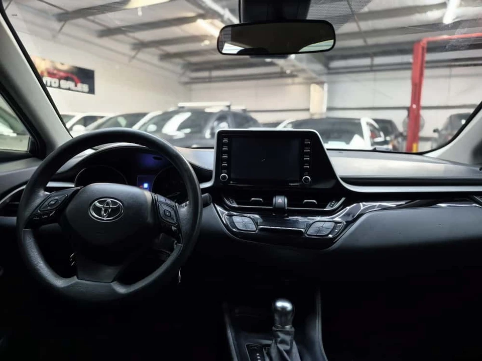 2020 Toyota C-HR - Image 5 of 7